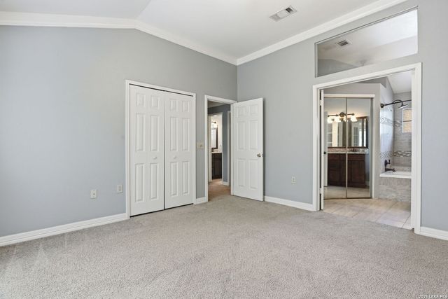 6915 RAINTREE FRST, San Antonio, TX 78233