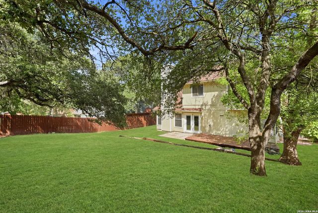 6915 RAINTREE FRST, San Antonio, TX 78233