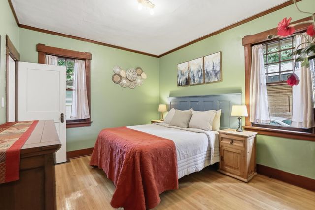 733 E 33rd Ave, Spokane, WA 99203
