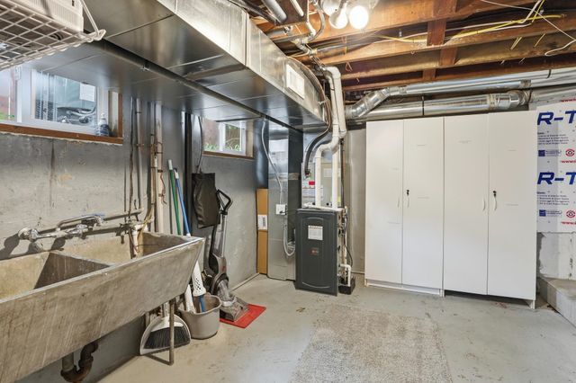 733 E 33rd Ave, Spokane, WA 99203