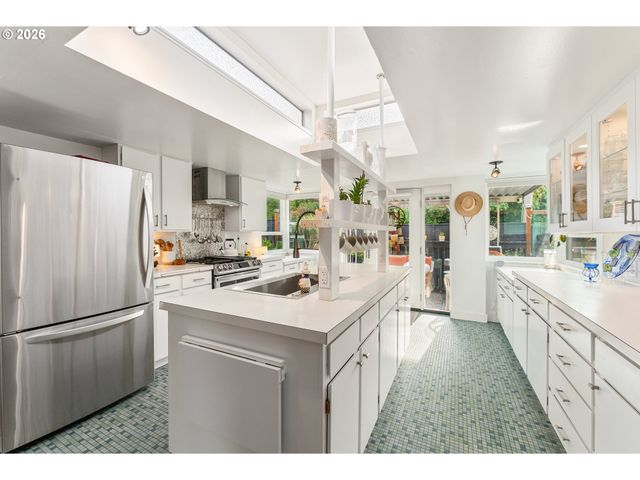 3425 Ne 33rd Ave, Portland, OR 97212