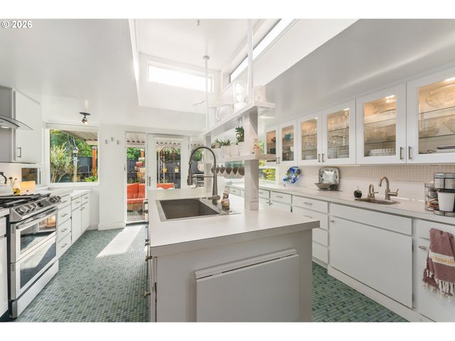 3425 Ne 33rd Ave, Portland, OR 97212