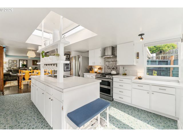 3425 Ne 33rd Ave, Portland, OR 97212
