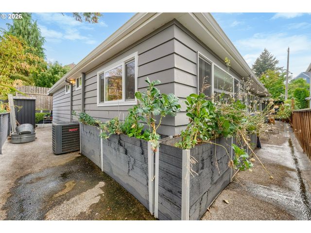 3425 Ne 33rd Ave, Portland, OR 97212