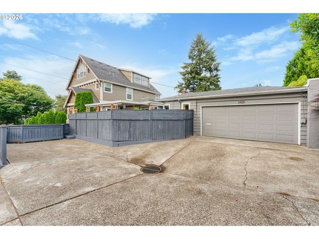 3425 Ne 33rd Ave, Portland, OR 97212