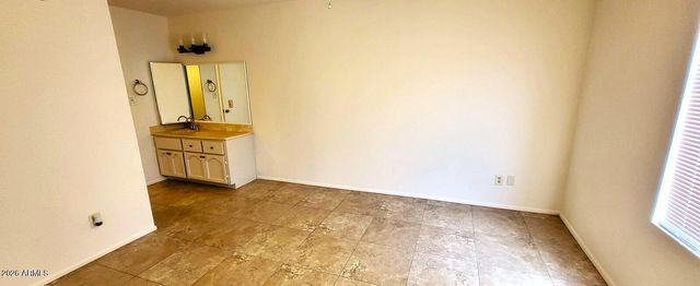 2117 W MISSOURI Avenue, Phoenix, AZ 85015