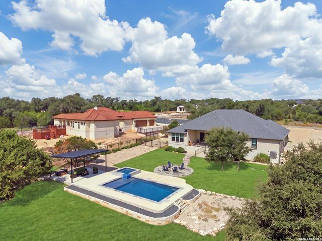 209 FLY LINE TRL, New Braunfels, TX 78132