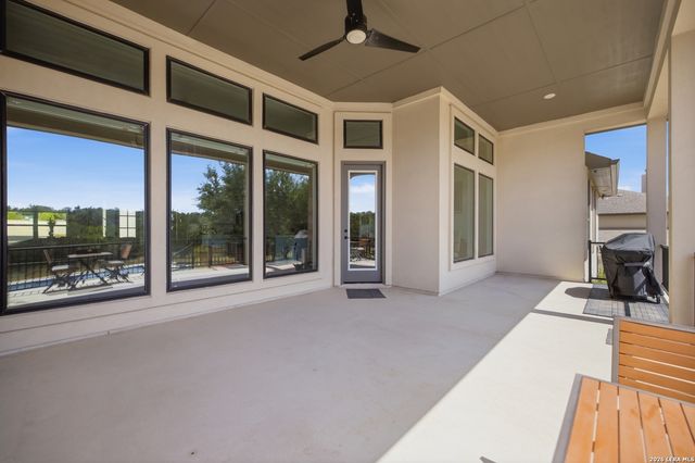 209 FLY LINE TRL, New Braunfels, TX 78132
