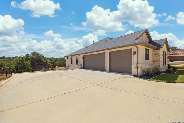 209 FLY LINE TRL, New Braunfels, TX 78132