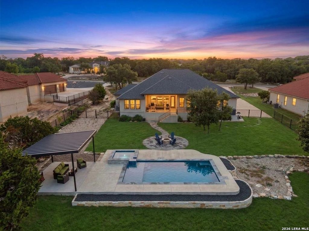 209 FLY LINE TRL, New Braunfels, TX 78132