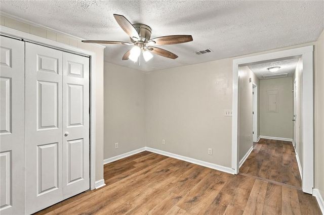 1095 S Burnt Hickory Road, Douglasville, GA 30134