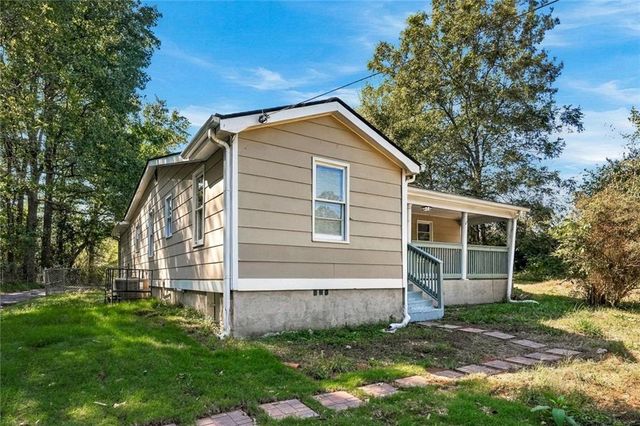 1095 S Burnt Hickory Road, Douglasville, GA 30134