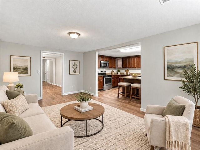 1095 S Burnt Hickory Road, Douglasville, GA 30134