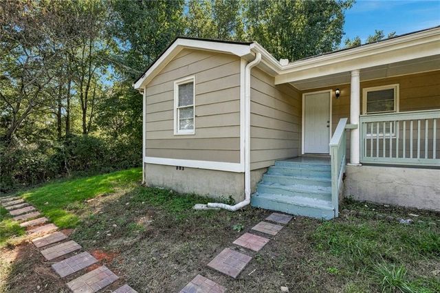 1095 S Burnt Hickory Road, Douglasville, GA 30134