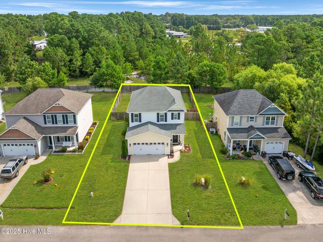 206 Bungalow Road, Holly Ridge, NC 28445