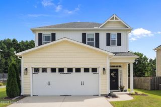 206 Bungalow Road, Holly Ridge, NC 28445