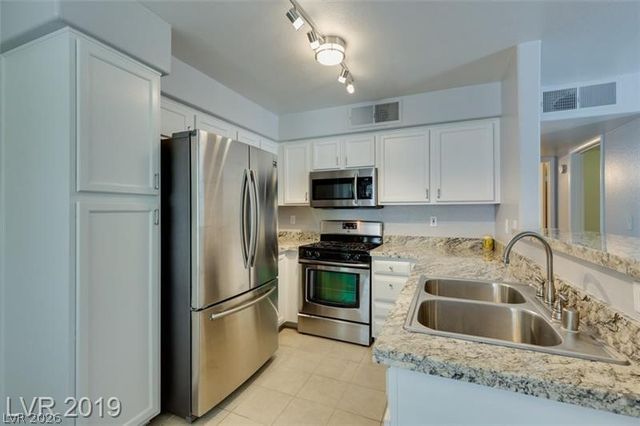 3035 Casey Drive 204, Las Vegas, NV 89120