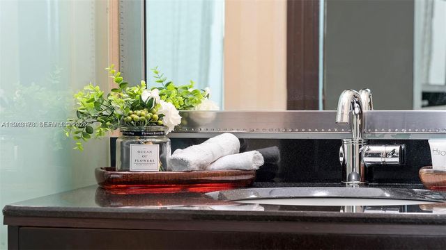 1437 Collins Ave 327, Miami Beach, FL 33139