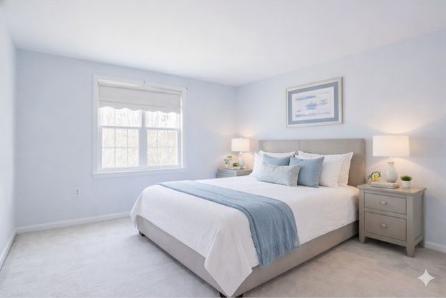 25 Dunny Cove Lane, Uxbridge, MA 01569