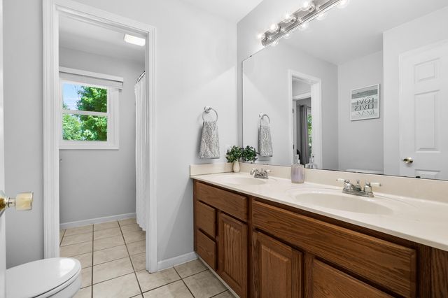8146 N 27th Street, Richland, MI 49083