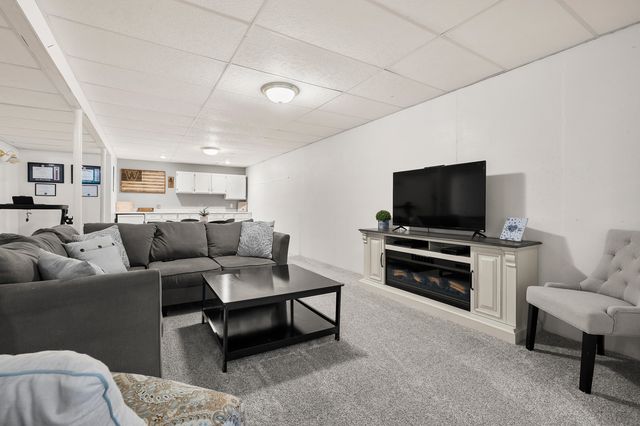 8146 N 27th Street, Richland, MI 49083
