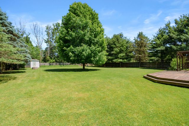 8146 N 27th Street, Richland, MI 49083