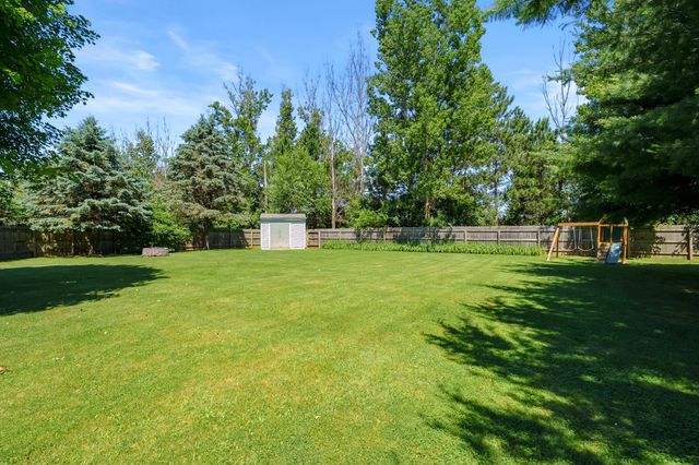 8146 N 27th Street, Richland, MI 49083