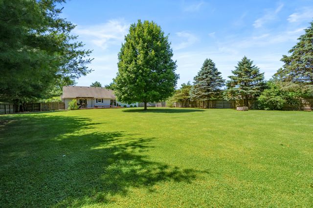 8146 N 27th Street, Richland, MI 49083