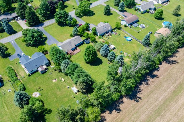 8146 N 27th Street, Richland, MI 49083