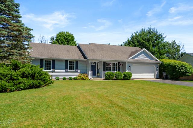 8146 N 27th Street, Richland, MI 49083