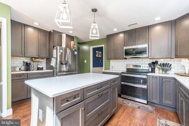 4 MAGNOLIA CT, Downingtown, PA 19335