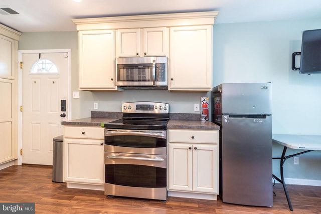 4 MAGNOLIA CT, Downingtown, PA 19335