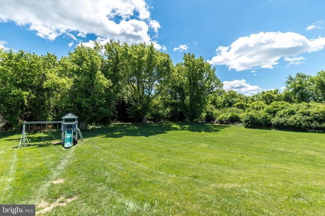 4 MAGNOLIA CT, Downingtown, PA 19335