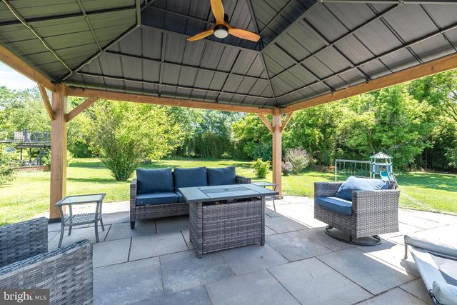 4 MAGNOLIA CT, Downingtown, PA 19335