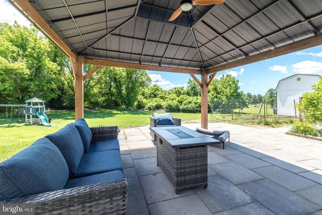 4 MAGNOLIA CT, Downingtown, PA 19335