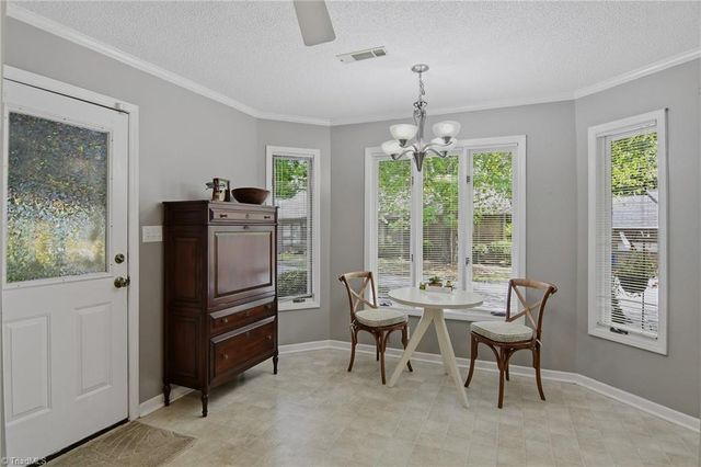 228 Barrington Place, Winston-salem, NC 27104