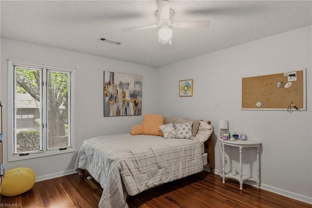 228 Barrington Place, Winston-salem, NC 27104