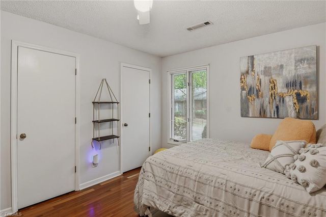 228 Barrington Place, Winston-salem, NC 27104