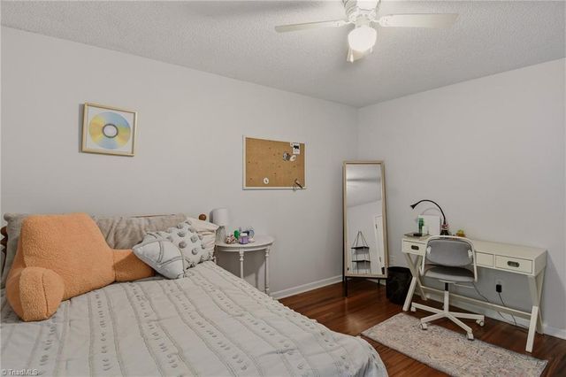 228 Barrington Place, Winston-salem, NC 27104