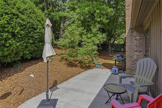 228 Barrington Place, Winston-salem, NC 27104