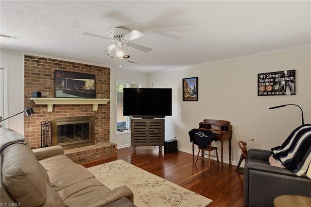 228 Barrington Place, Winston-salem, NC 27104