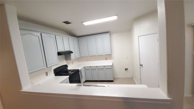 1118 Bradford Drive, Glenn Heights, TX 75154