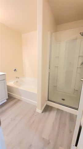 1118 Bradford Drive, Glenn Heights, TX 75154