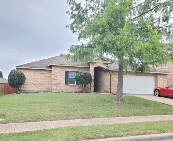1118 Bradford Drive, Glenn Heights, TX 75154