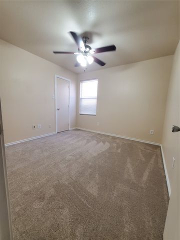 1118 Bradford Drive, Glenn Heights, TX 75154