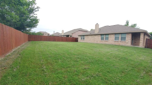 1118 Bradford Drive, Glenn Heights, TX 75154