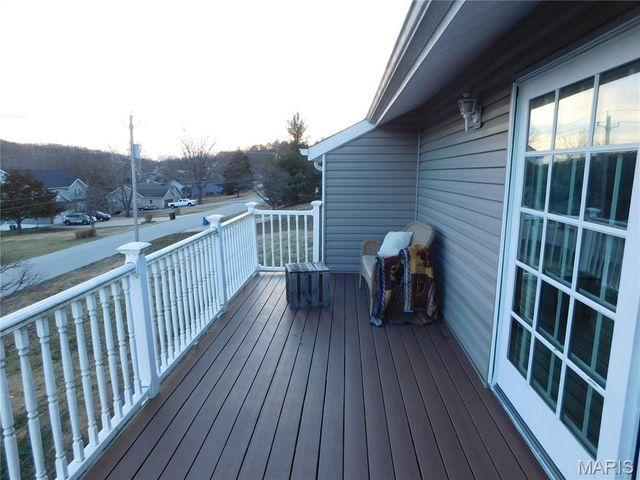 1802 Deer Run Trail, Pacific, MO 63069