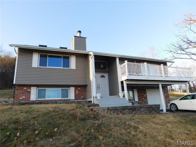 1802 Deer Run Trail, Pacific, MO 63069