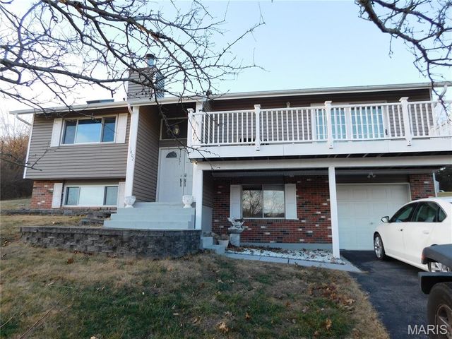 1802 Deer Run Trail, Pacific, MO 63069