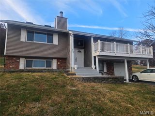 1802 Deer Run Trail, Pacific, MO 63069